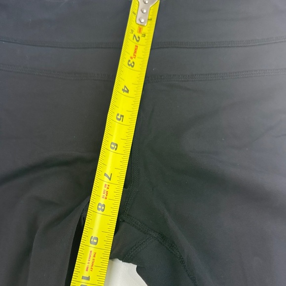 Lululemon Athletica Cropped Black Leggings - Picture 6 of 10